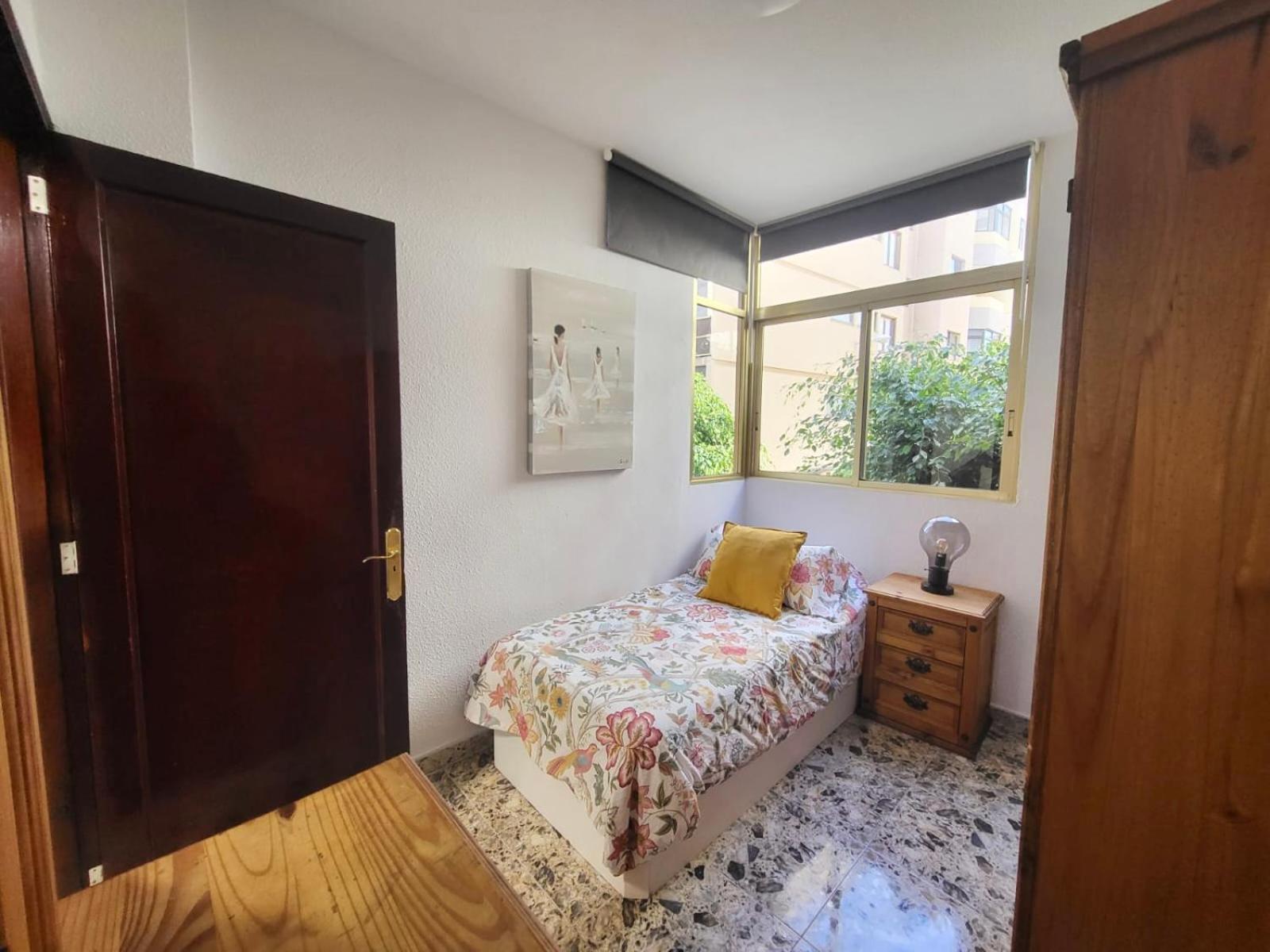 Affordable Holiday Accommodation For Large Families And Groups At Las Canteras Beach With 3 Bedrooms And Free Parking Las Palmas de Gran Canaria Exteriér fotografie